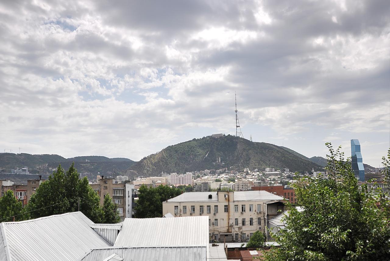 Отель Corner Тбилиси Экстерьер фото